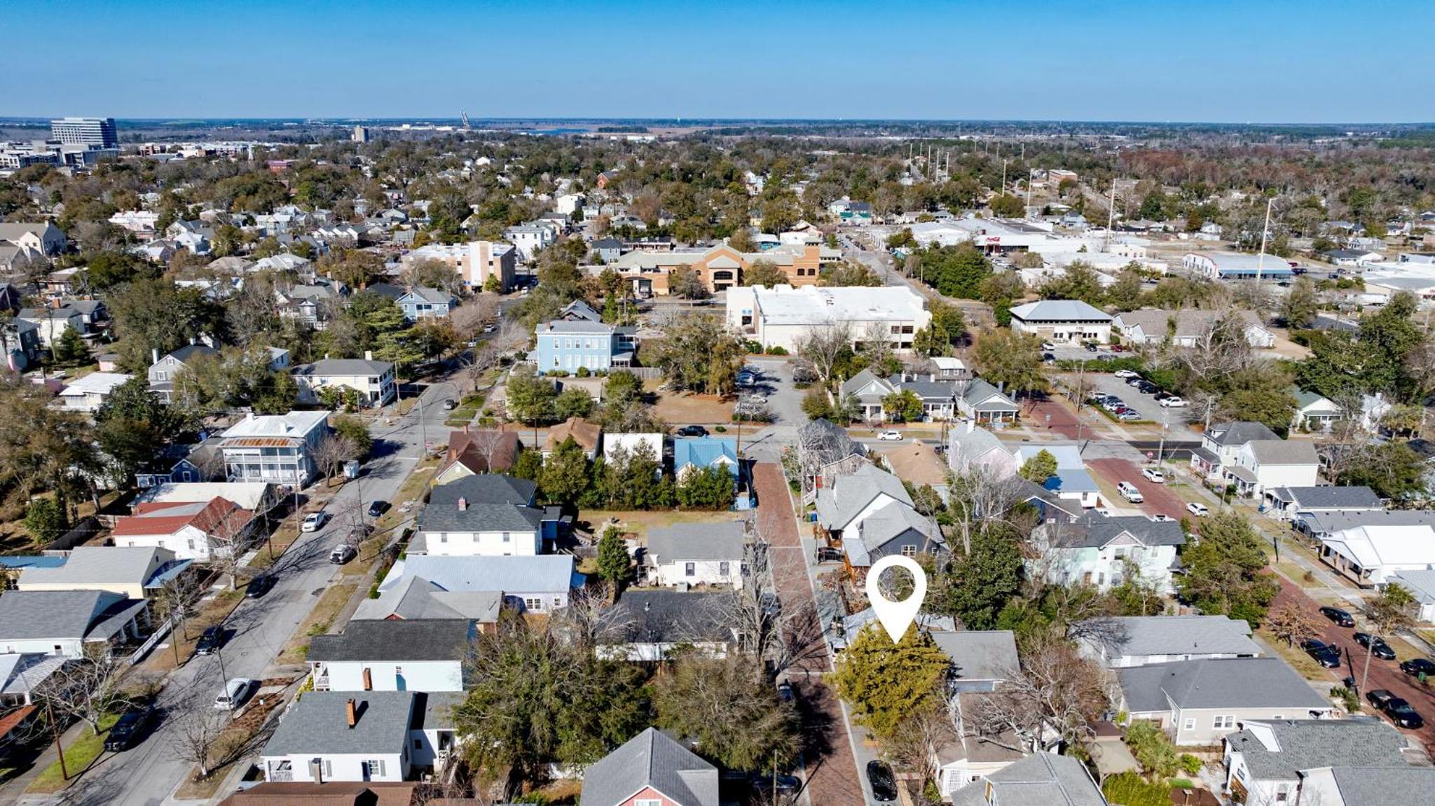 Downtown Wilmington Home ~ Pet Friendly