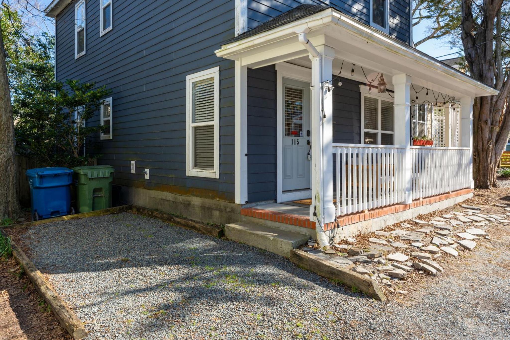 Downtown Wilmington Home ~ Pet Friendly