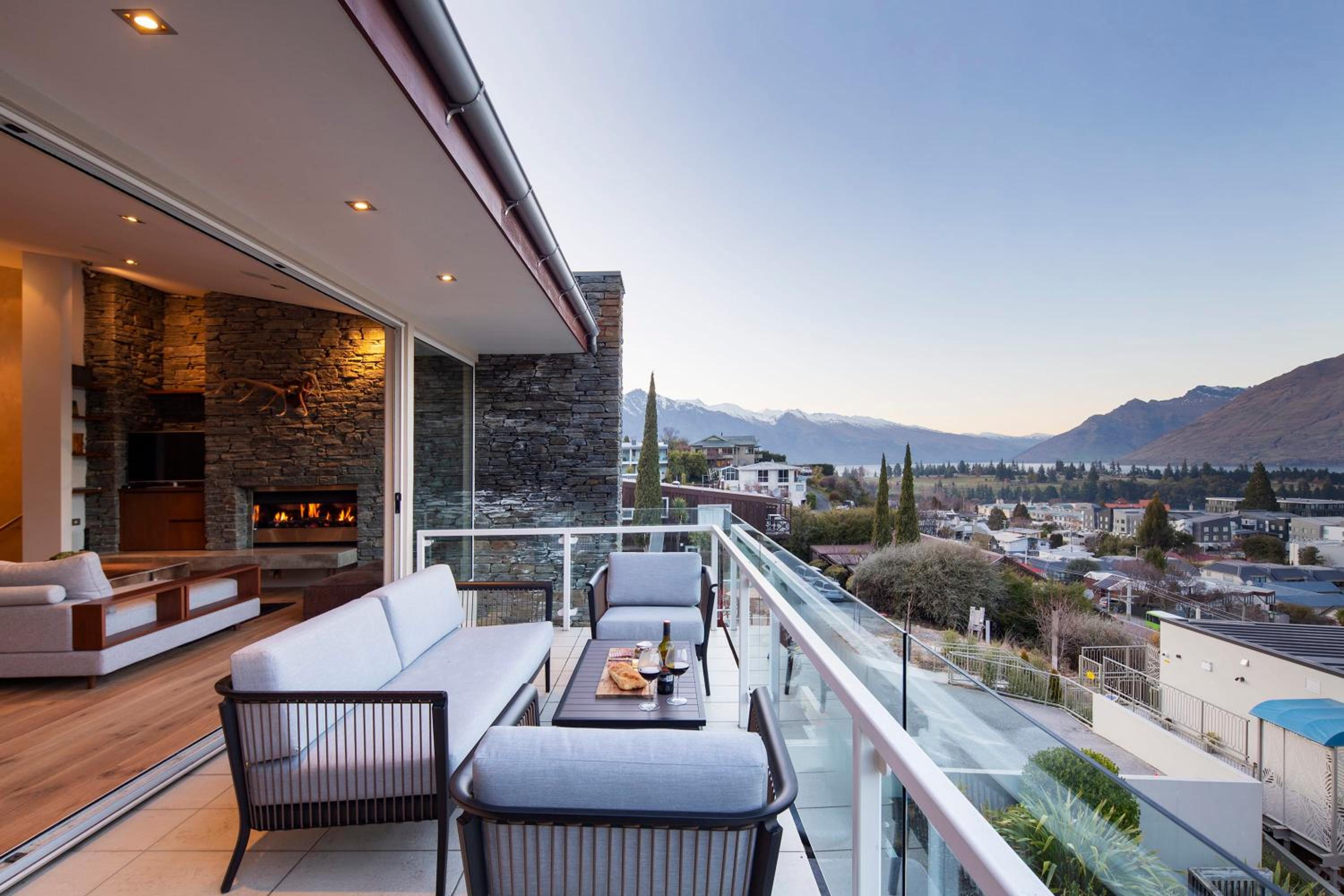 Villa Antrim- Lake Views- Gas Fire- Hot Tub view 4