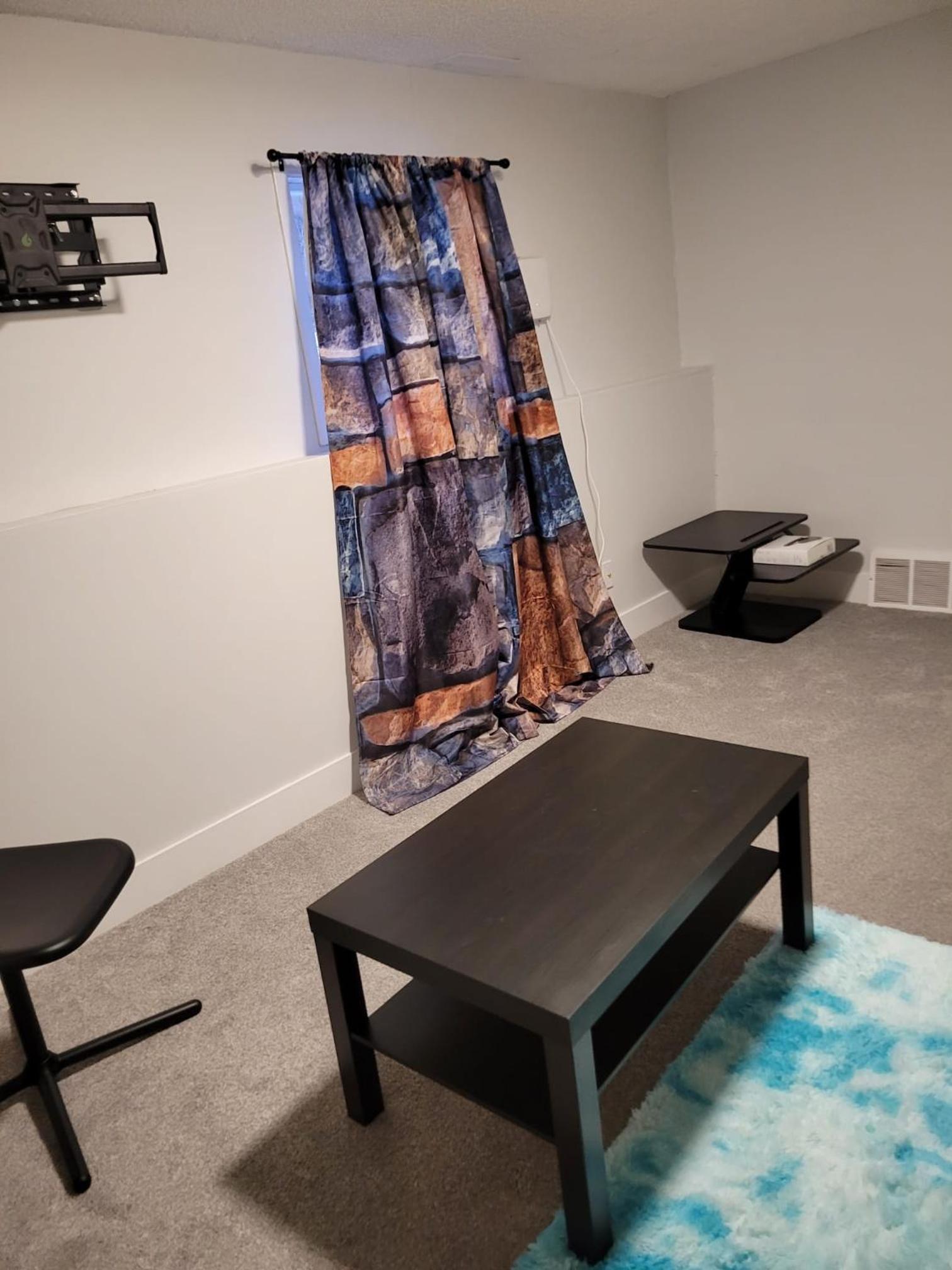 Cozy Furnished Room-4 Close to U of A in Edmonton - with Shared Spaces