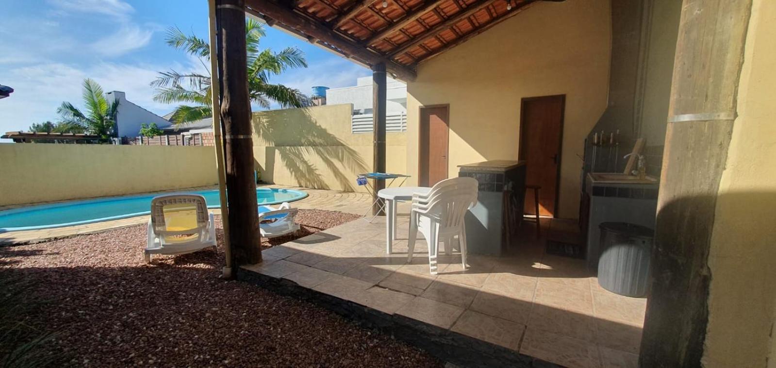 Linda casa com piscina 50m praia
