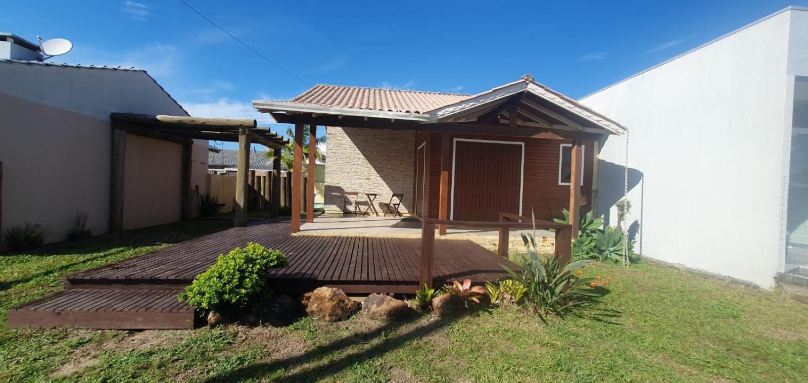 Linda casa com piscina 50m praia