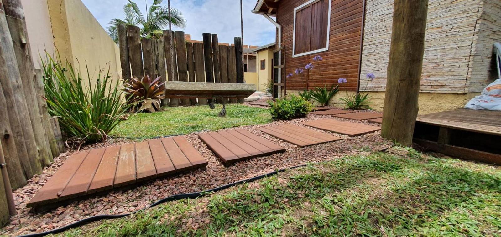 Linda casa com piscina 50m praia