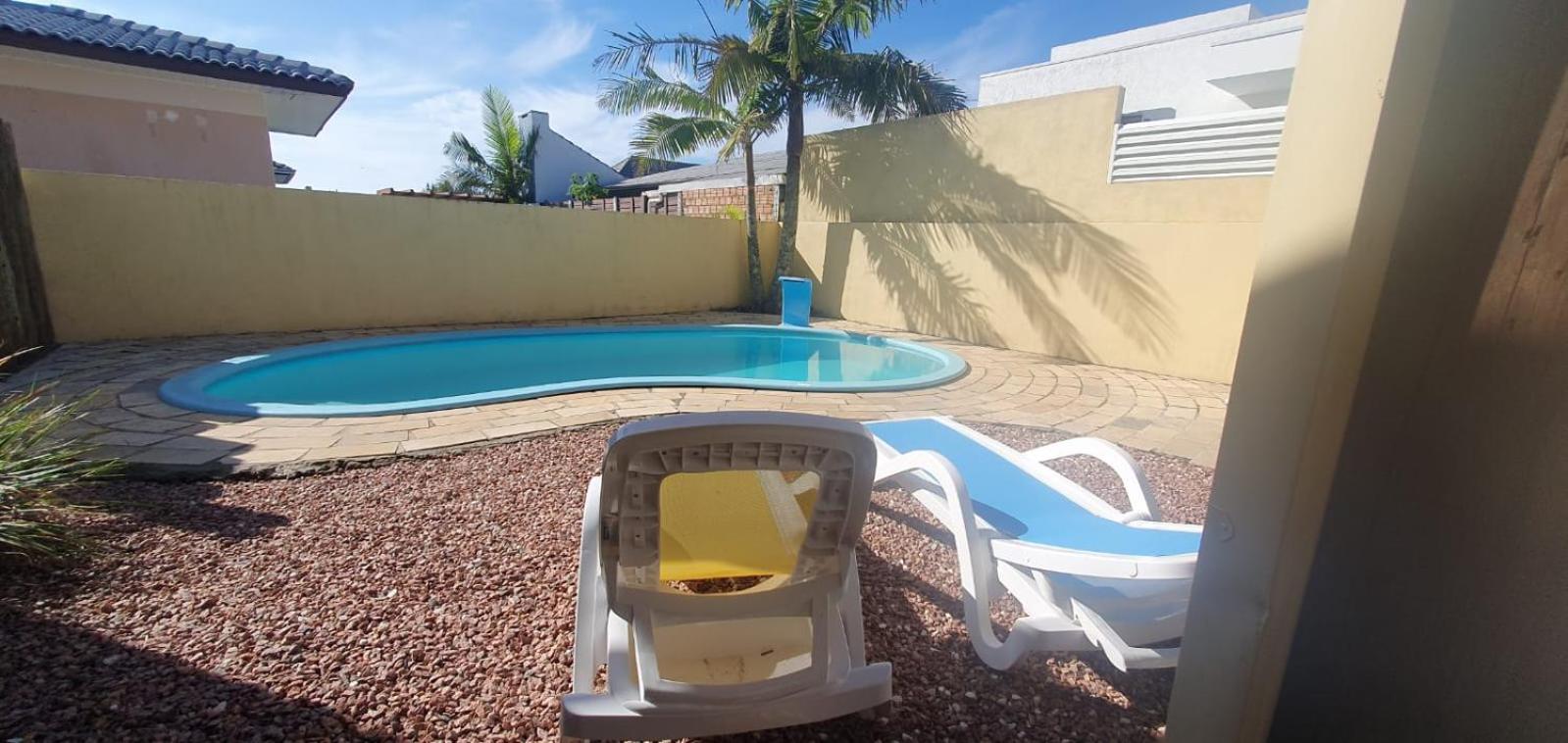 Linda casa com piscina 50m praia