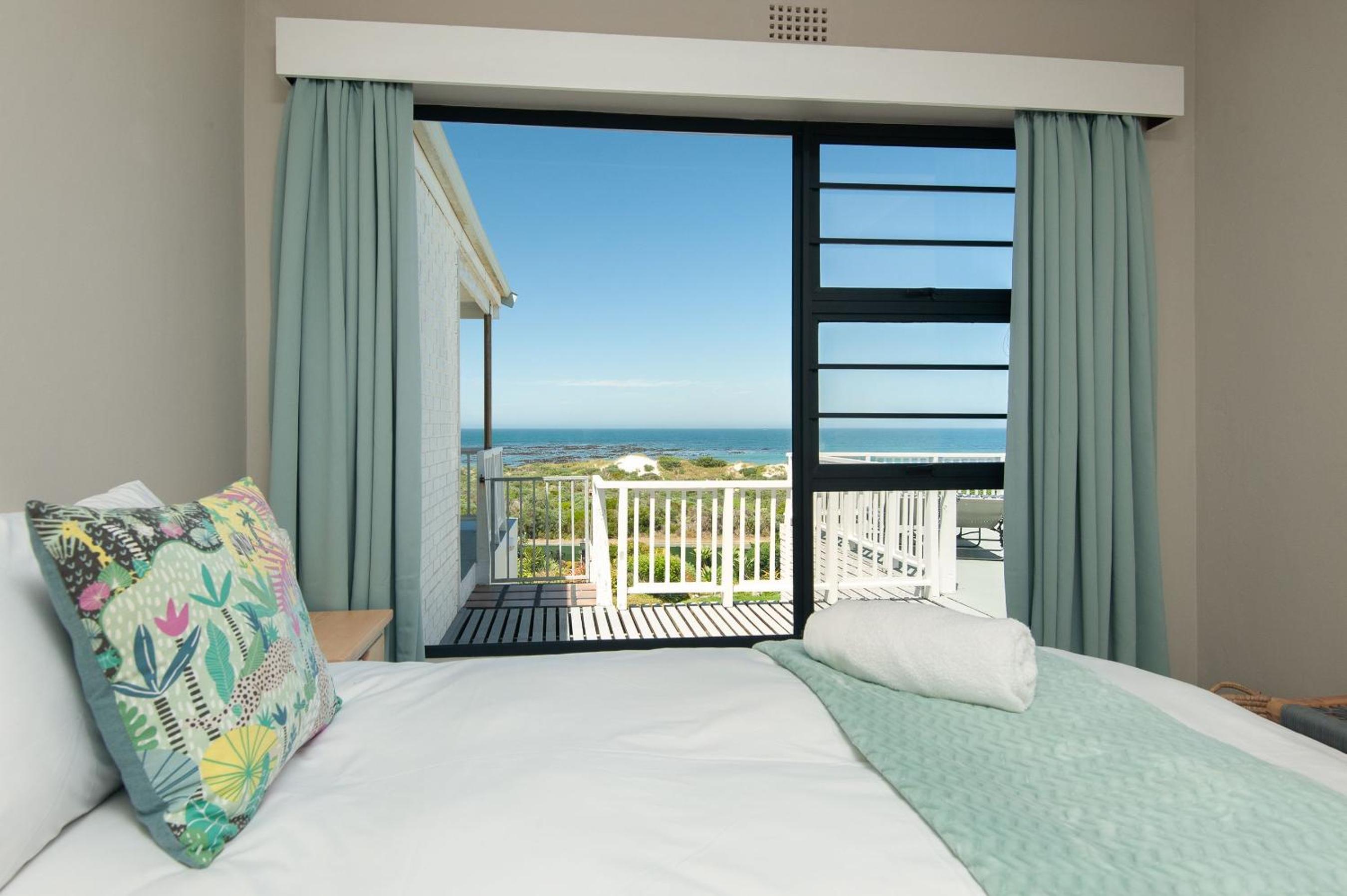 Pearly Beach House view 4