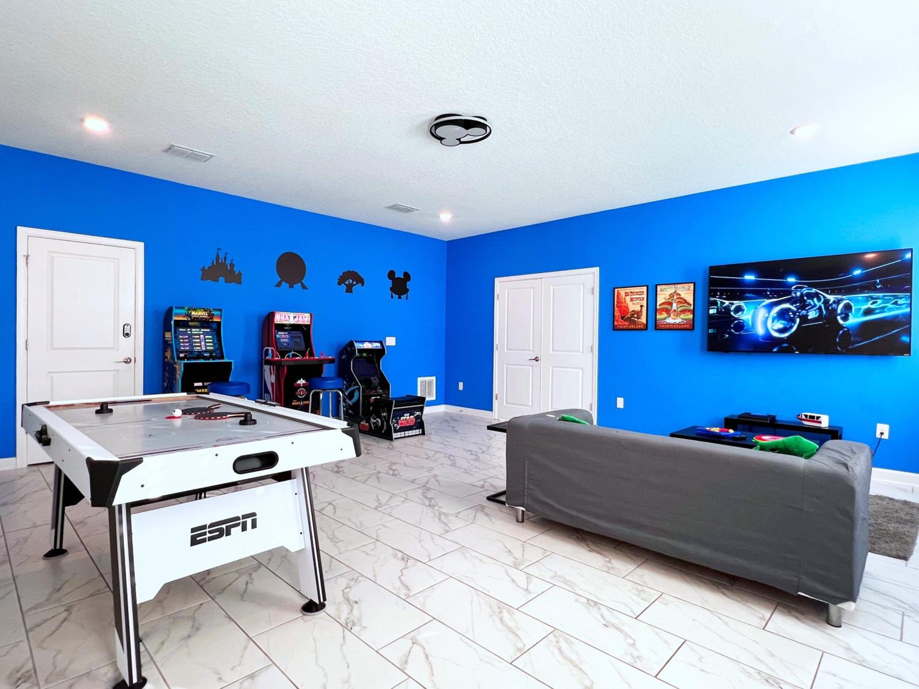 Stunning 9 Bed Pool Home with Game Room-811SS view 5