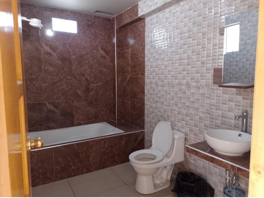 Habitación con jakussi luxar view 5