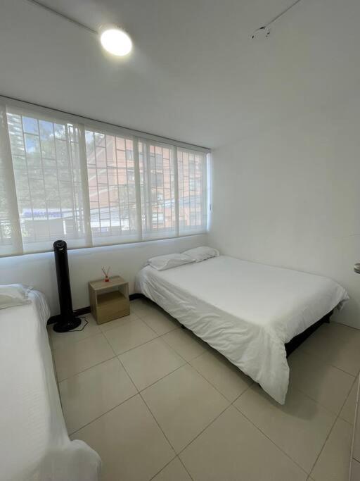 Apartment w/ Jacuzzi Best location/ Parque Lleras