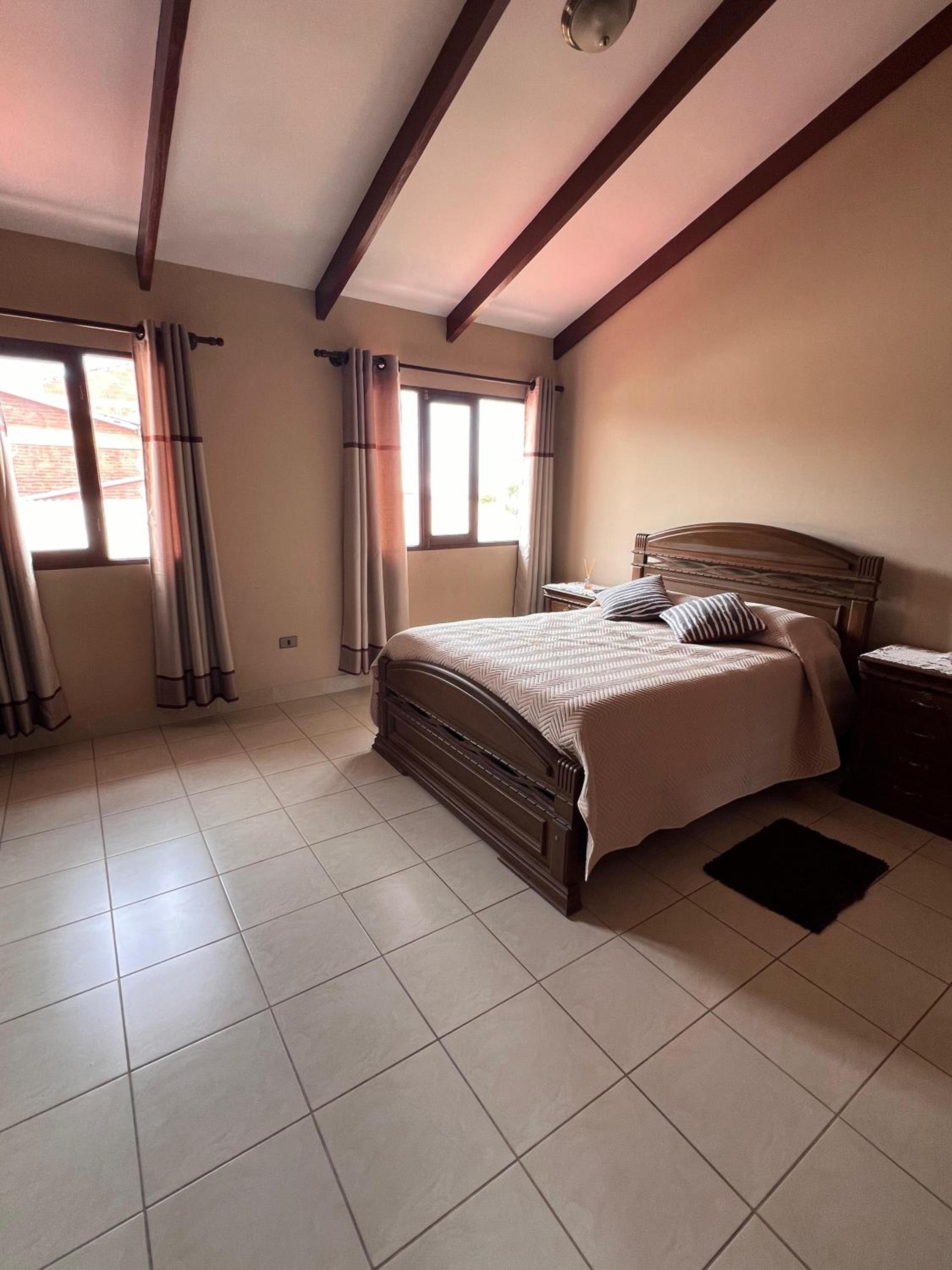 Hermosa y cómoda casa en Cochabamba