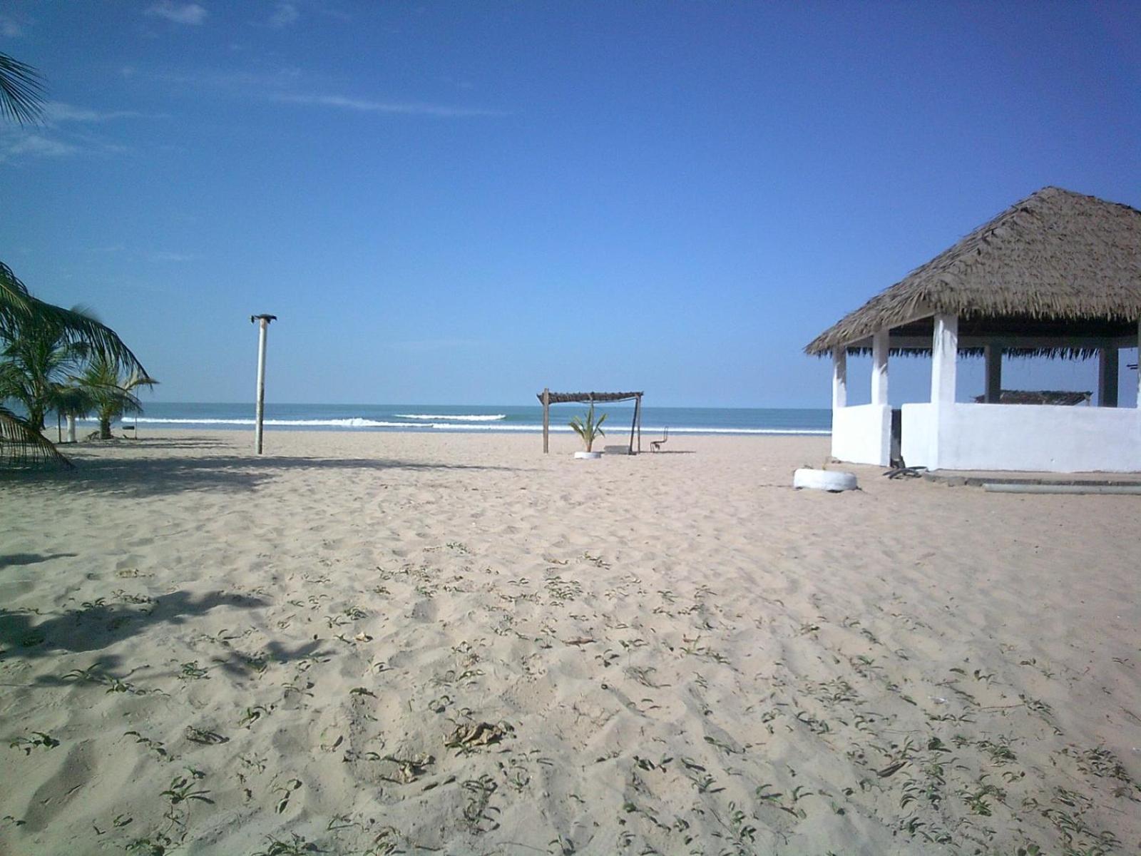 MANGROVE BEACH