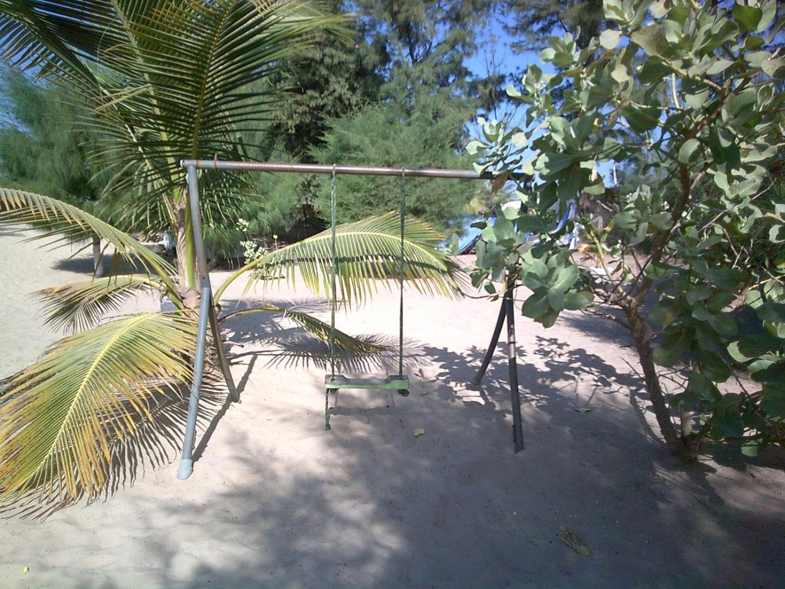 MANGROVE BEACH
