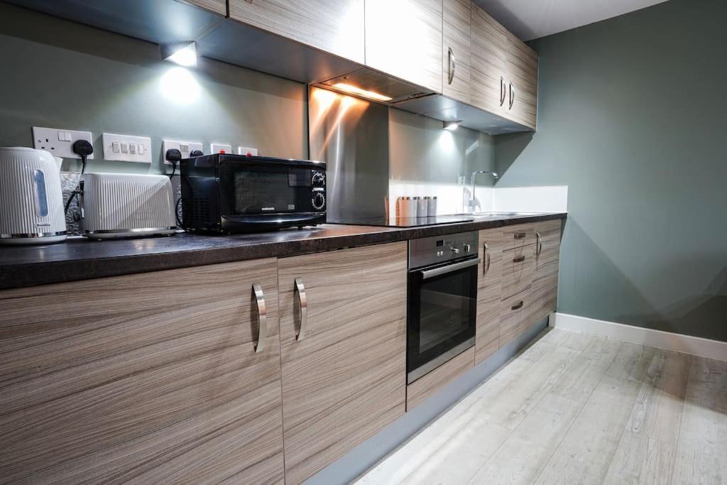 Modern townhouse City Location Free parking