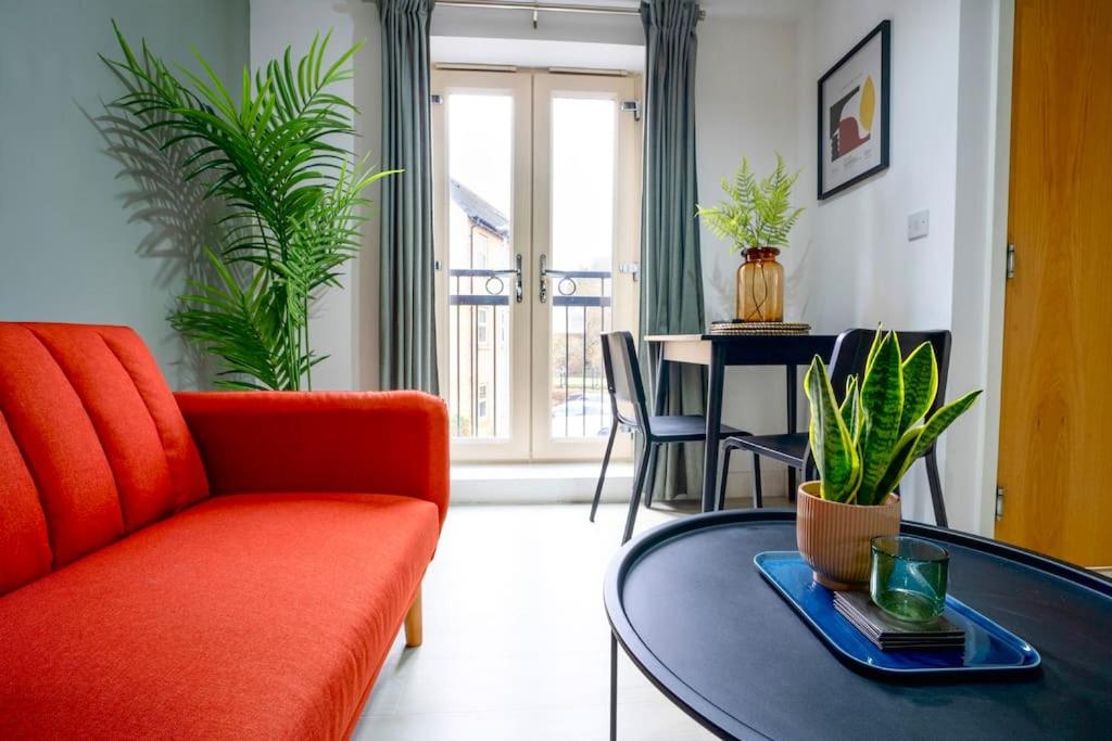 Modern townhouse City Location Free parking