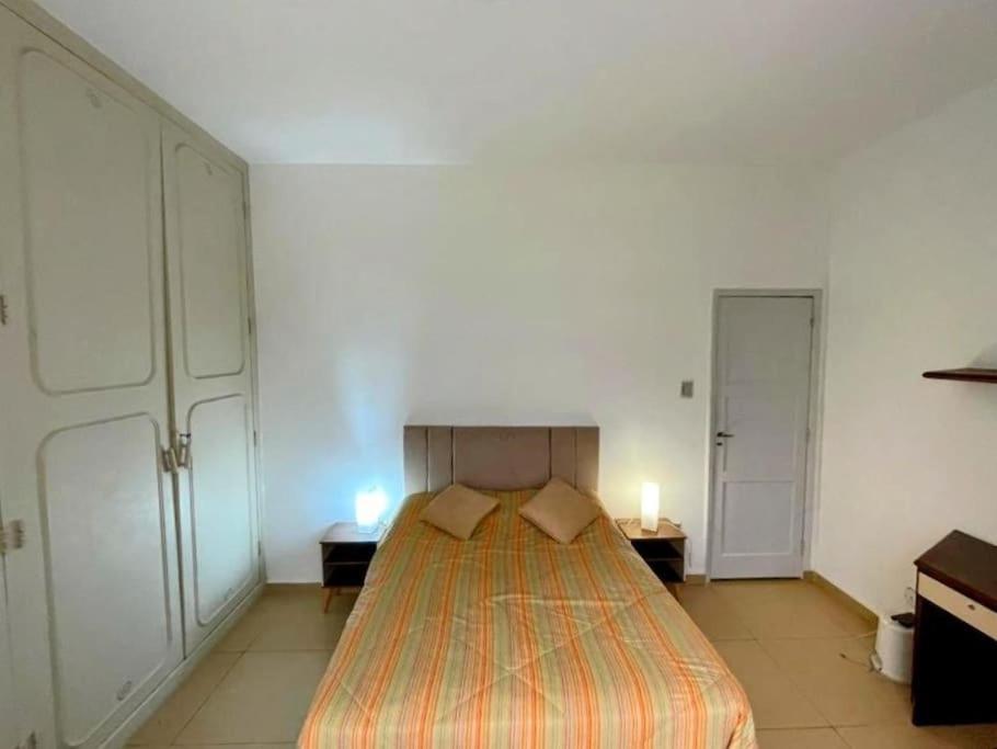 COPACABANA PERTO DA PRAIA-2 quartos-120m2-Térreo-200m metrô