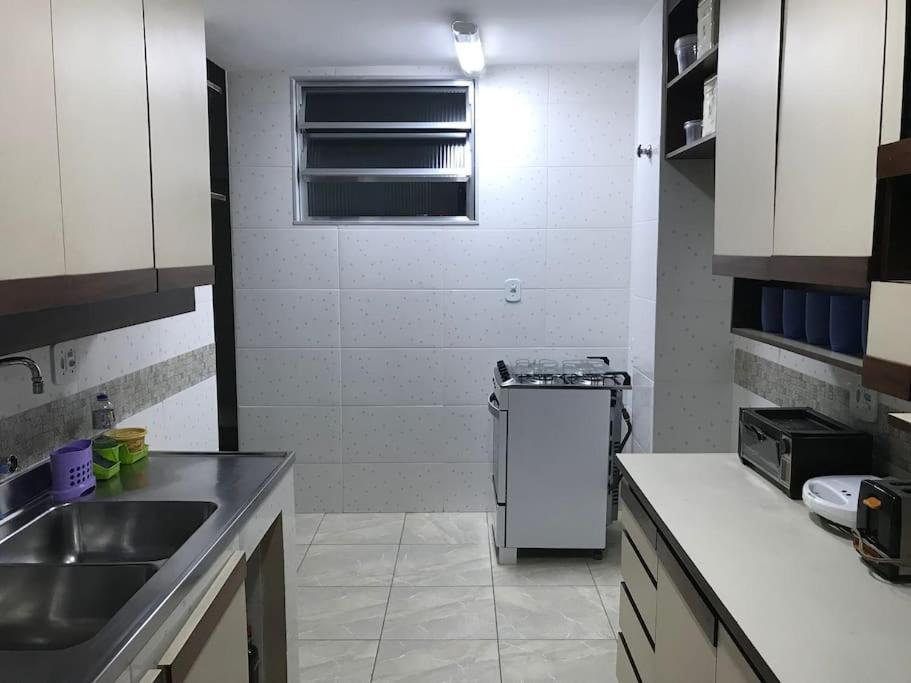 COPACABANA PERTO DA PRAIA-2 quartos-120m2-Térreo-200m metrô