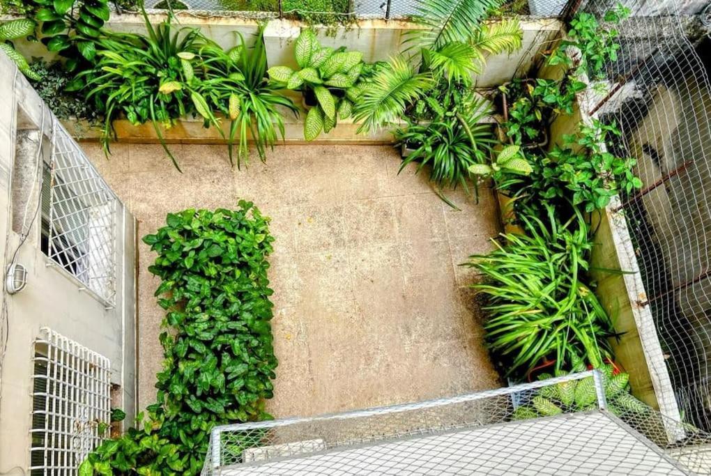 COPACABANA PERTO DA PRAIA-2 quartos-120m2-Térreo-200m metrô