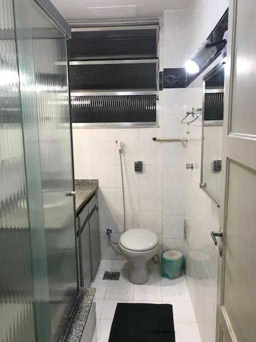 COPACABANA PERTO DA PRAIA-2 quartos-120m2-Térreo-200m metrô