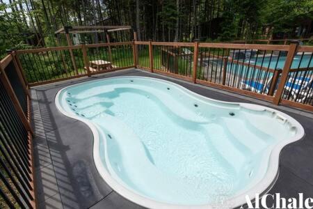 Archibald - Cozy avec spa, sauna, piscine