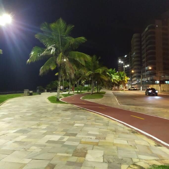 Apartamento de frente para o mar Praia Grande.
