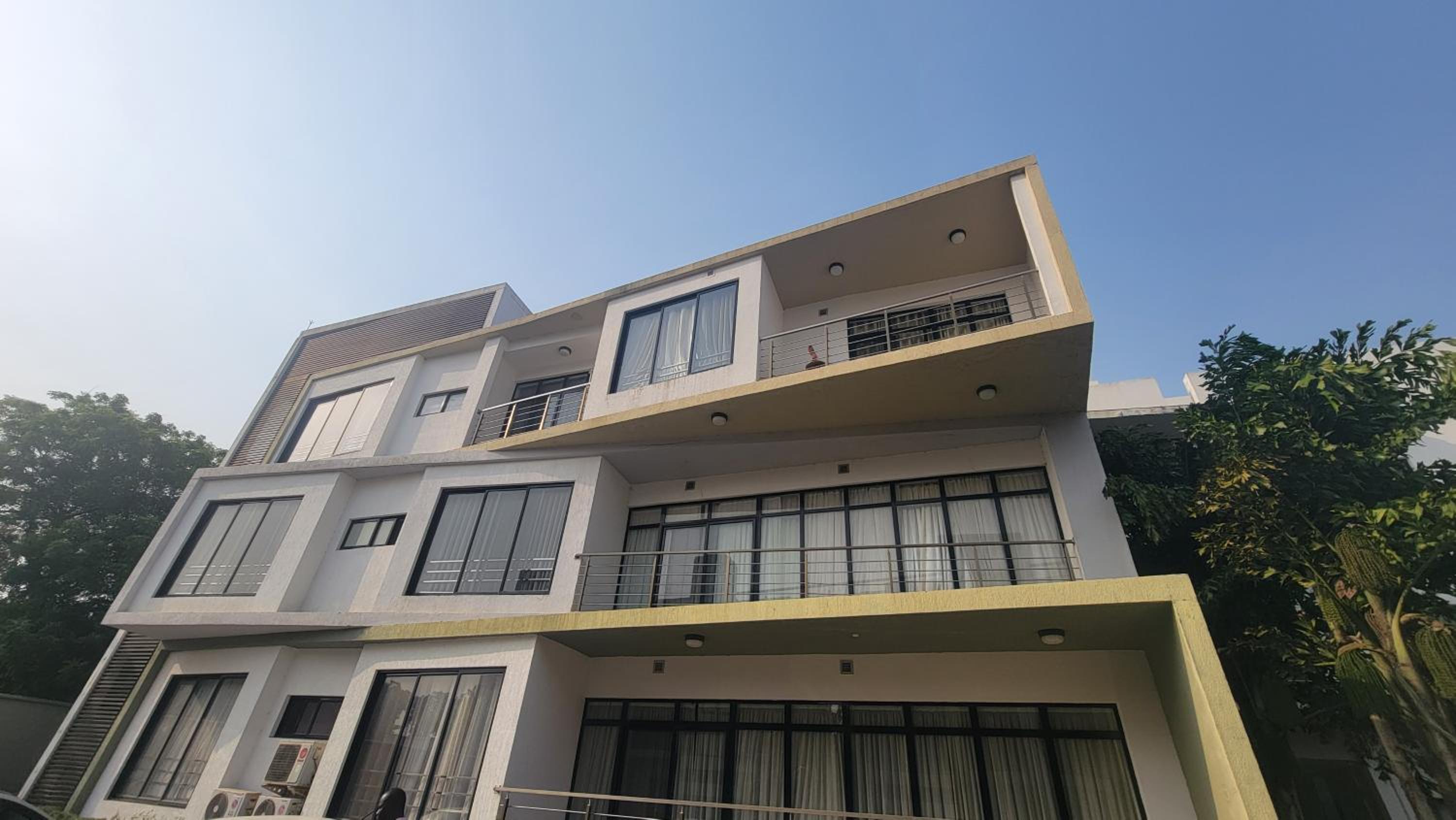 Acasia Luxury Home Cantonment