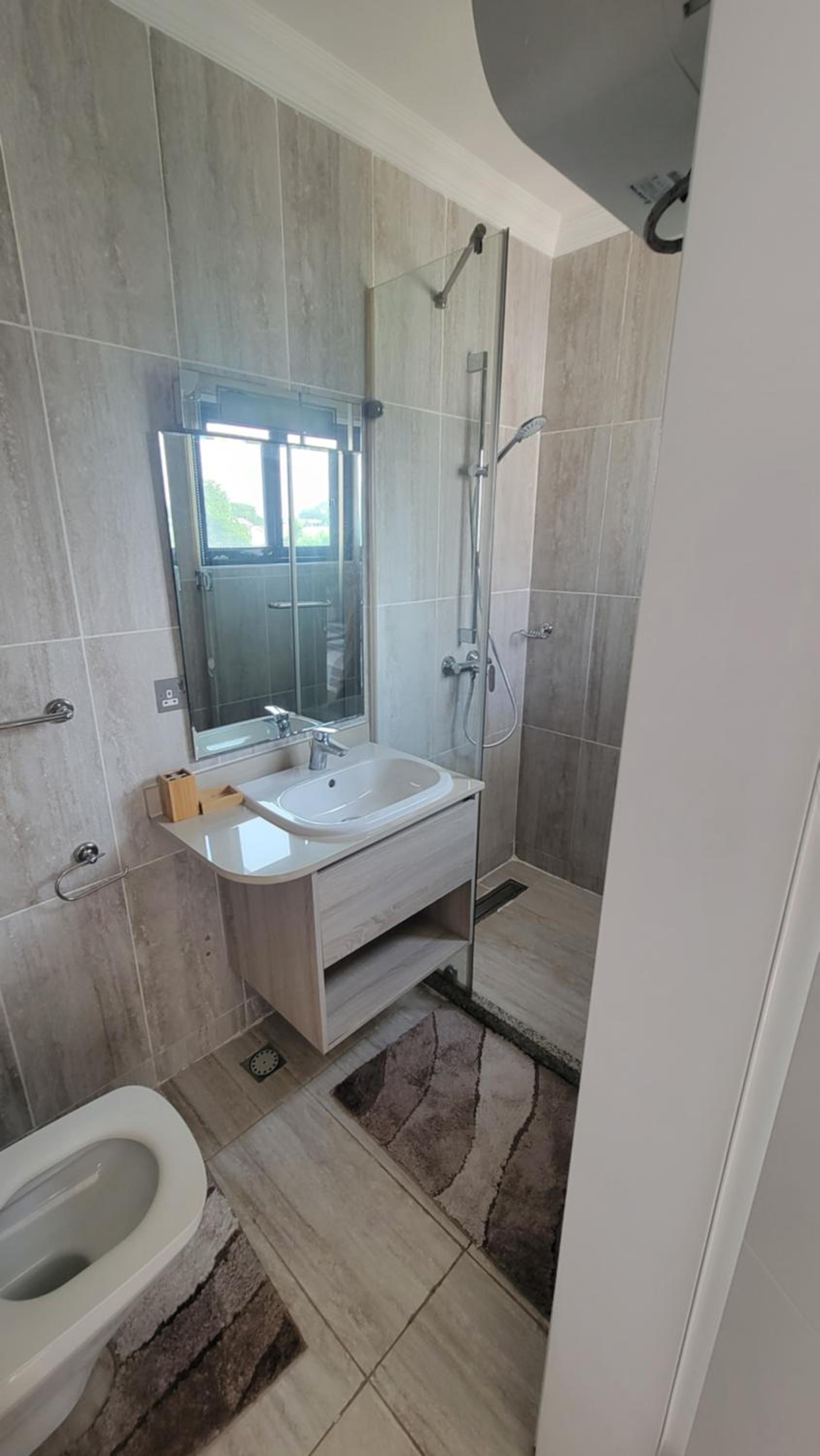 Acasia Luxury Home Cantonment