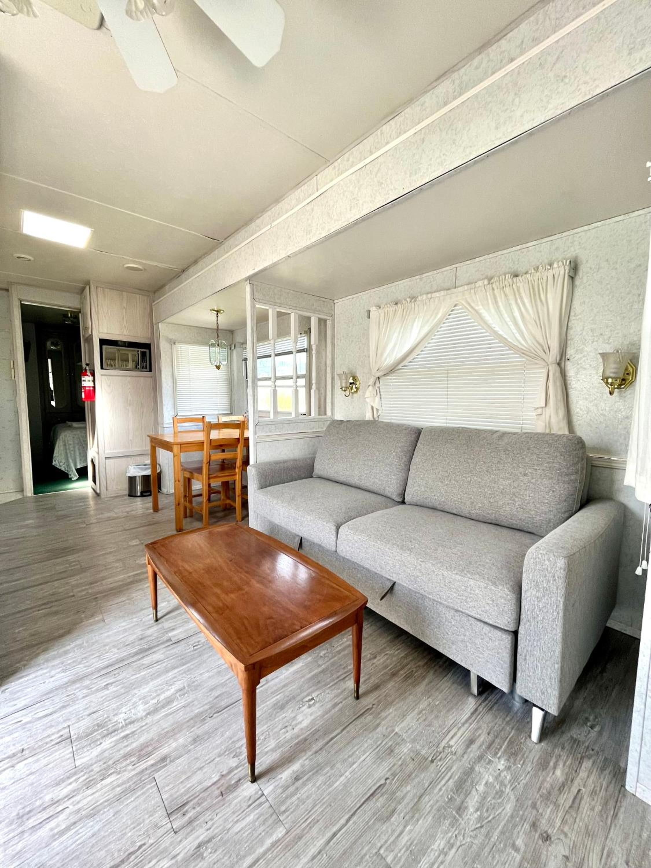 Roberts Roost Resort