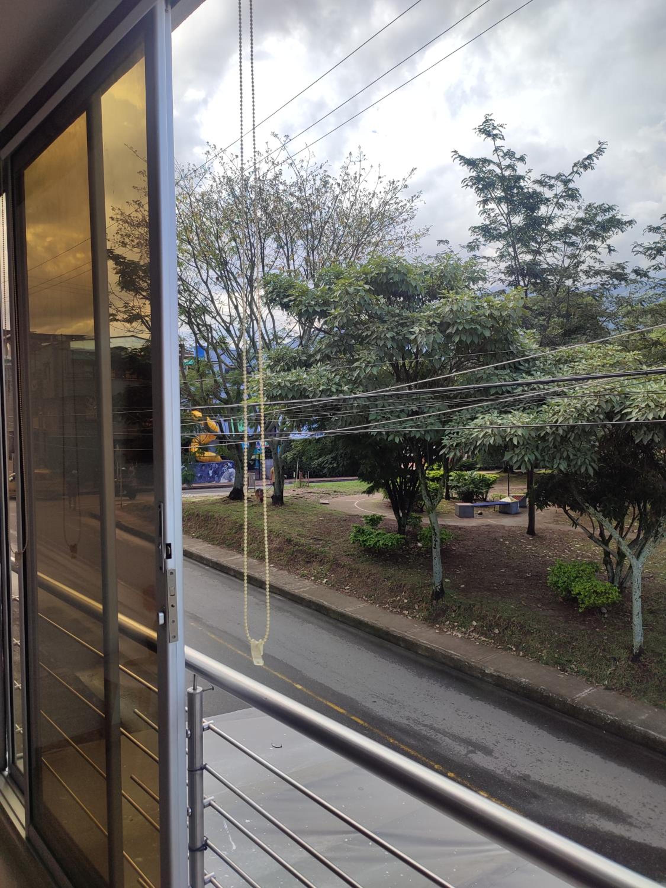 201-Cómodo y moderno apartamento de 2 habitaciones en la mejor zona céntrica de ibagué