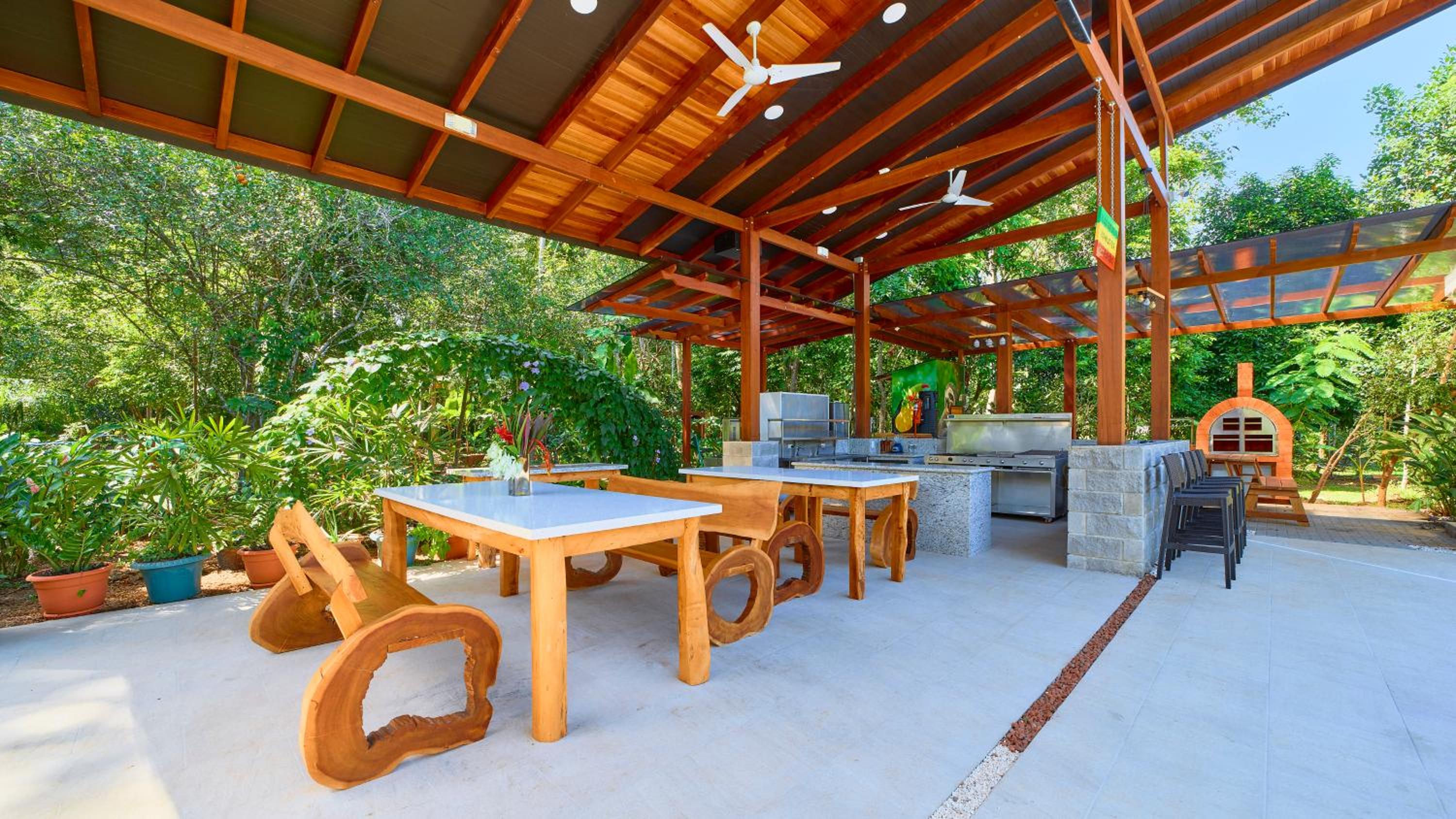 Casa Iris- Home for Family, Steps From the Beach, Pool and Yoga Deck