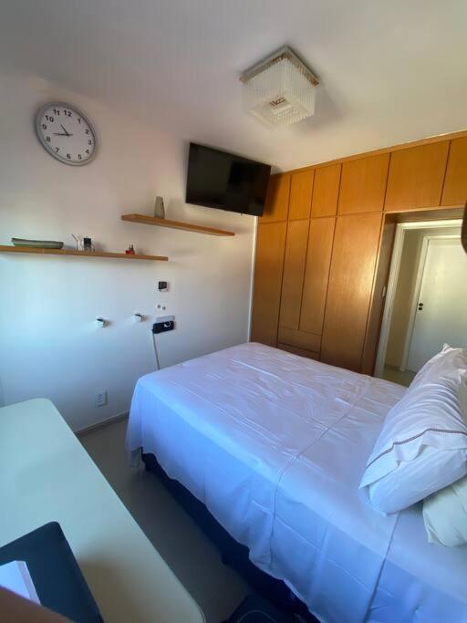 Apartamento Ondina 3 quartos.