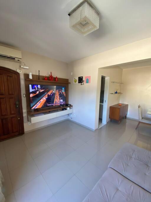 Apartamento Ondina 3 quartos.