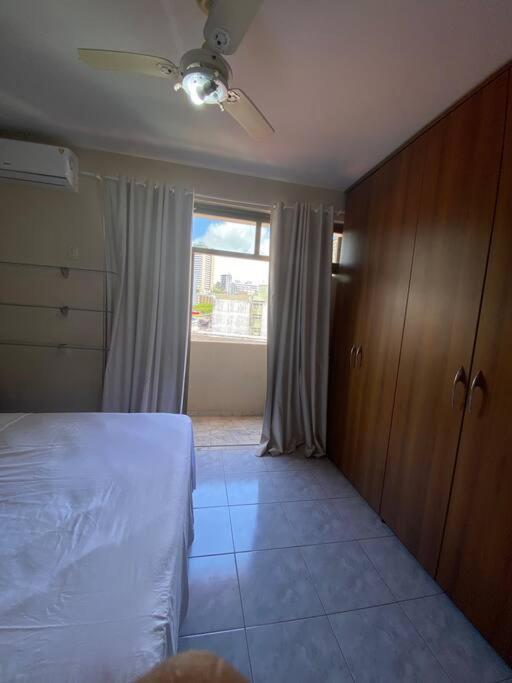 Apartamento Ondina 3 quartos.