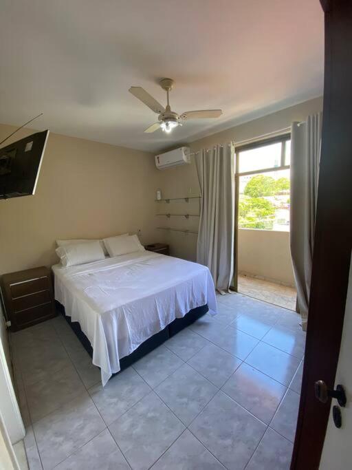 Apartamento Ondina 3 quartos.