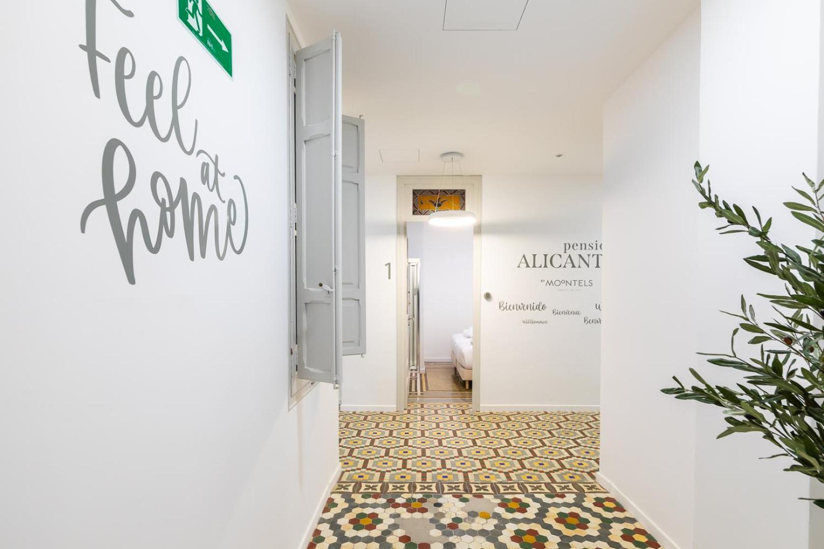 Pensión Alicante by Moontels