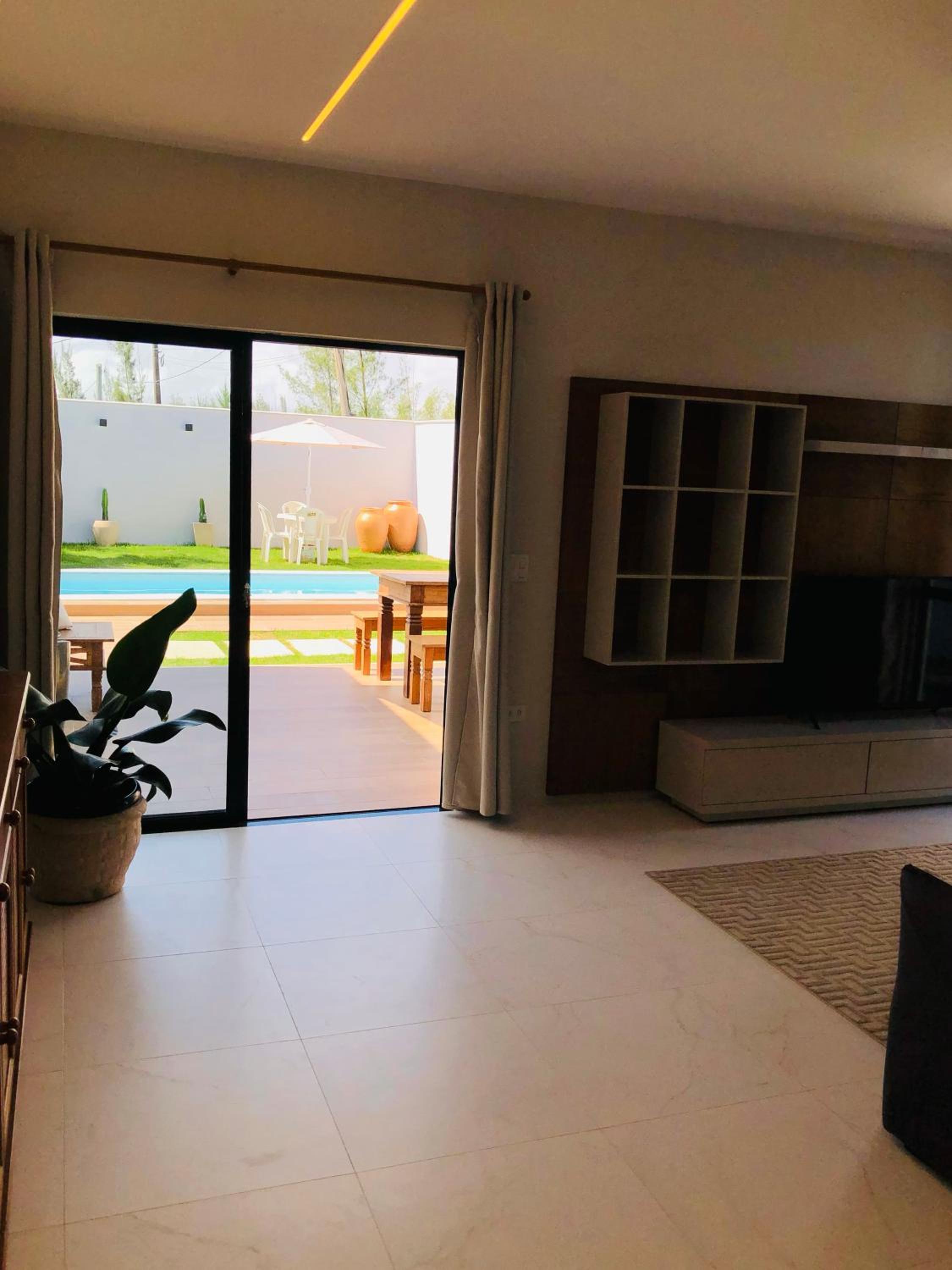 Casa com piscina exclusiva