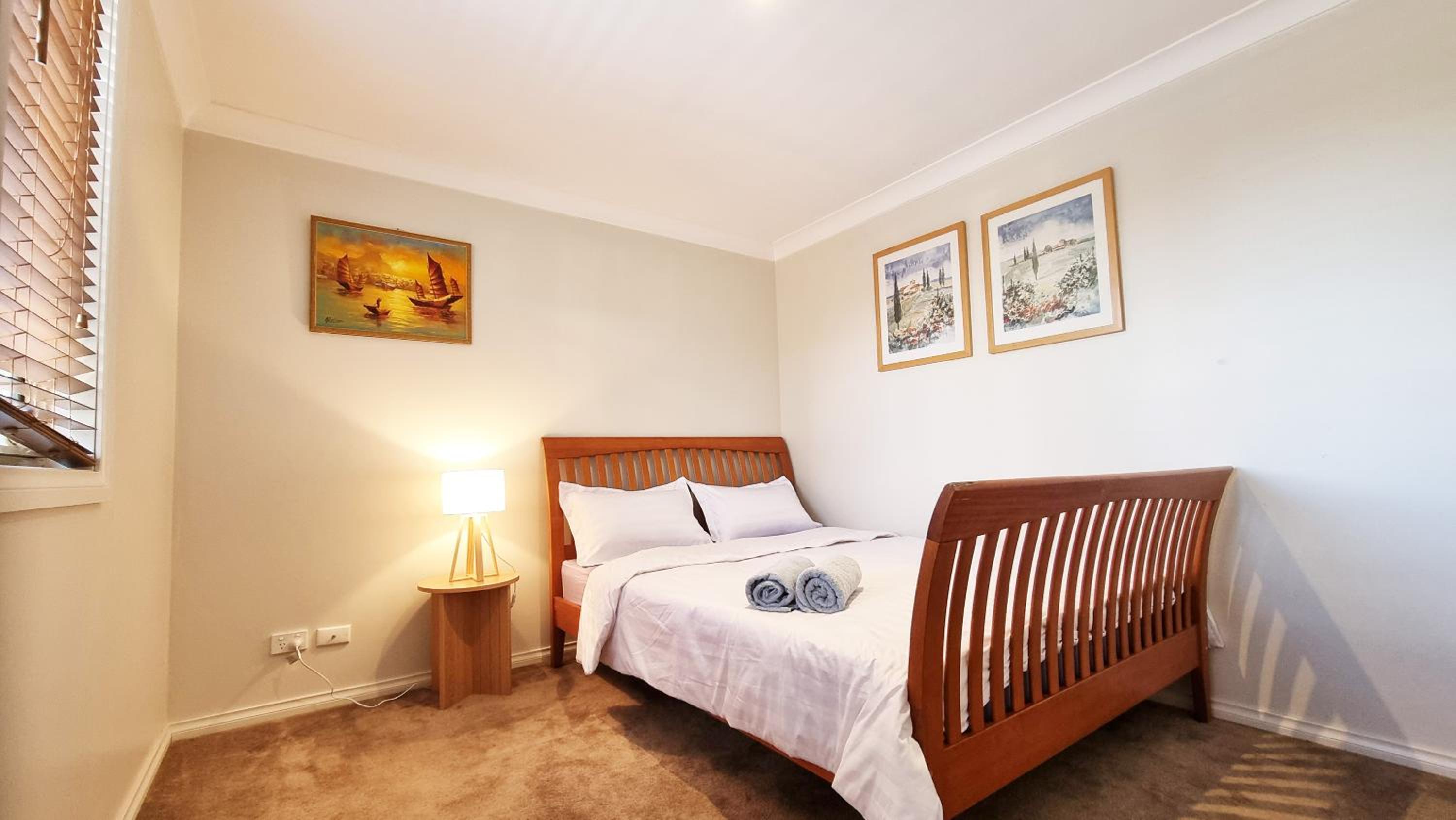 St Albans house - Spacious and modern home