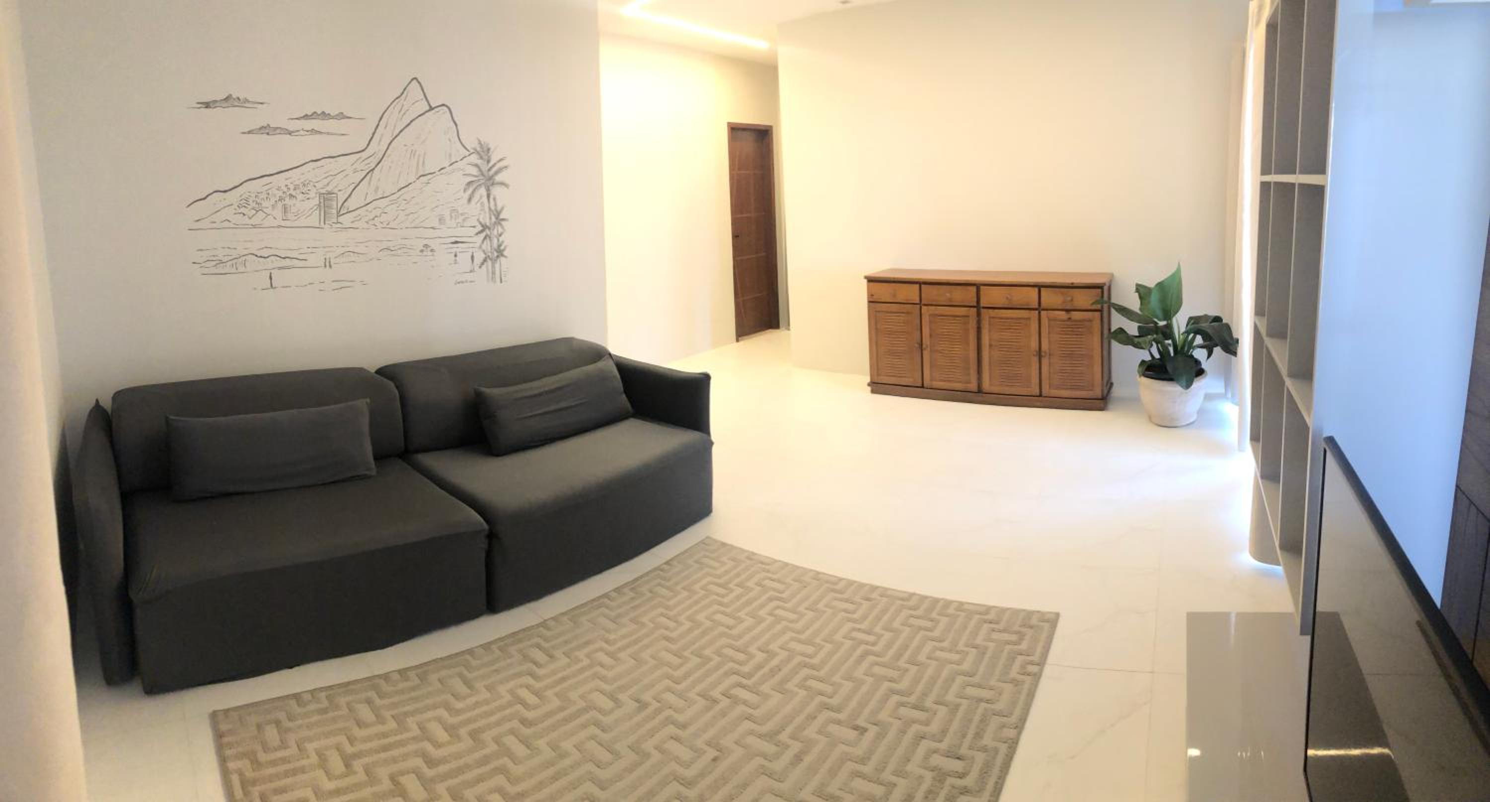 Casa com piscina exclusiva