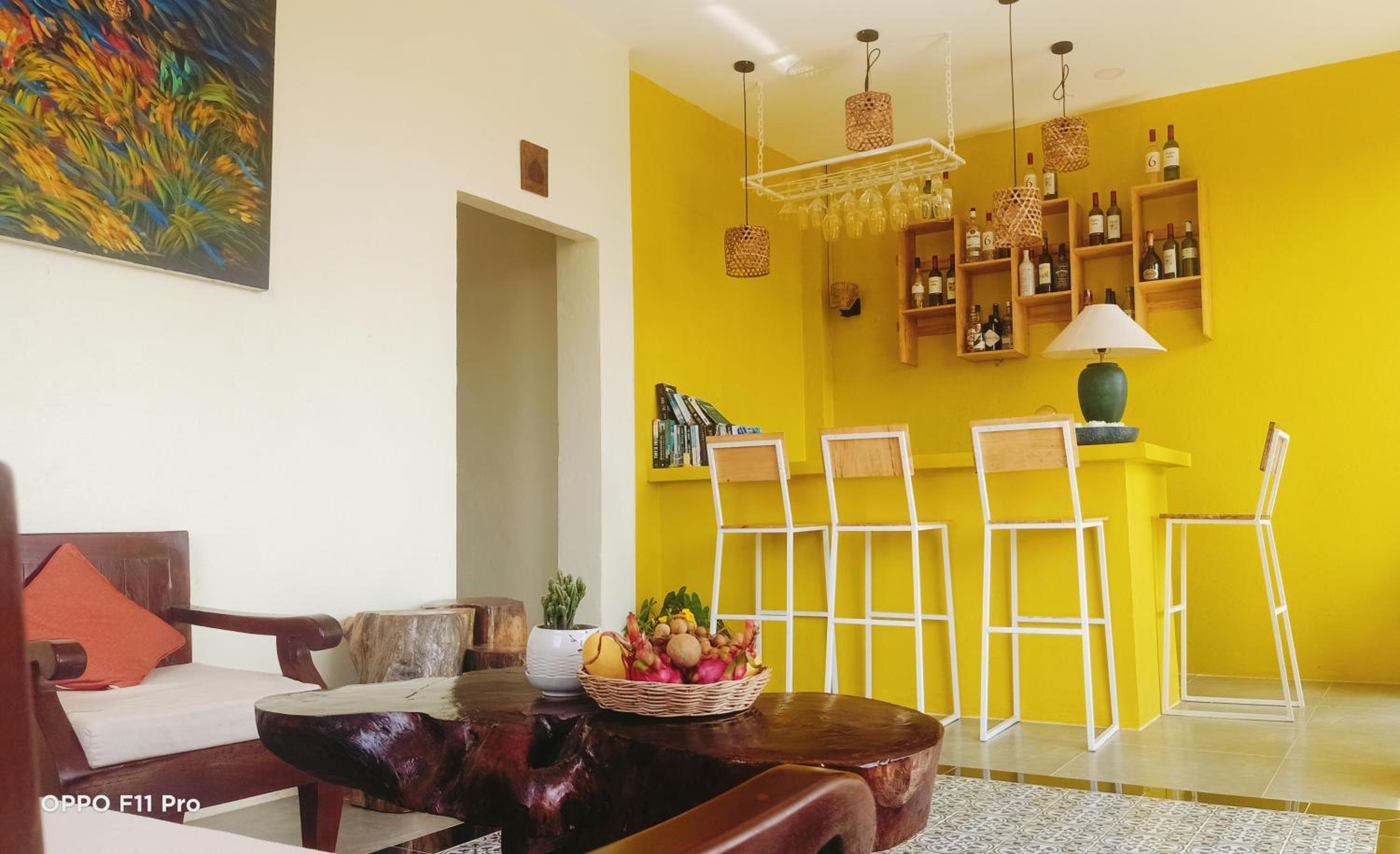 Homestay Yellow Natural House