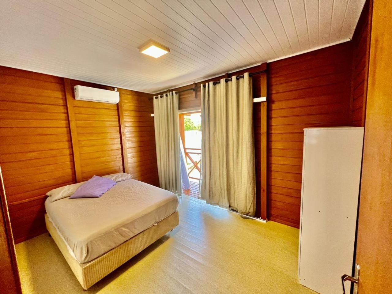 Casa com piscina em Zimbros