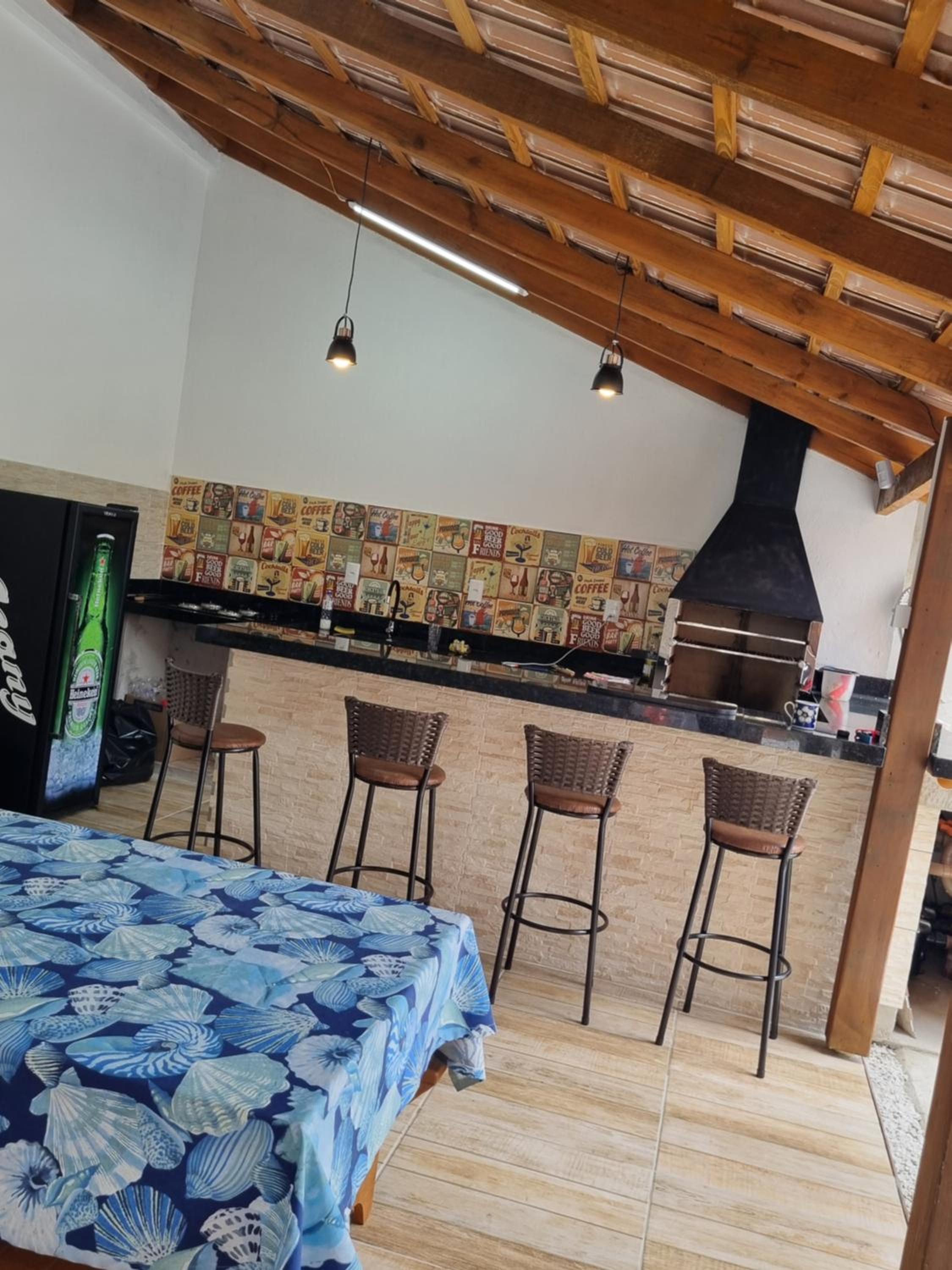 Casa com piscina em Zimbros