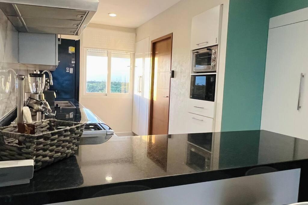 LUXURY CONDO BEACHFRONT AMARA