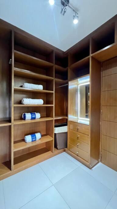 LUXURY CONDO BEACHFRONT AMARA