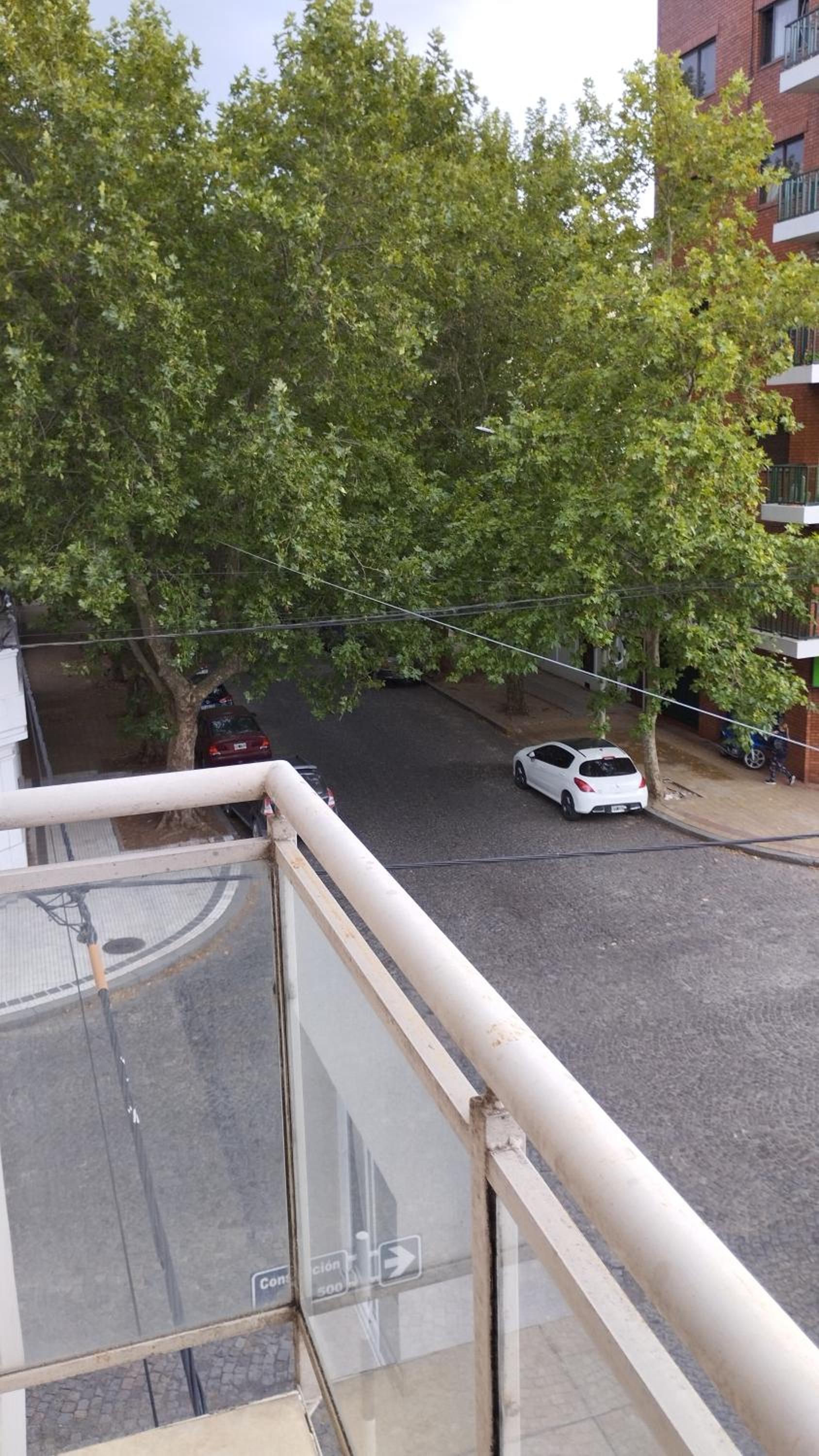 Golondrinas Suites, depto céntrico con ascensor y cochera