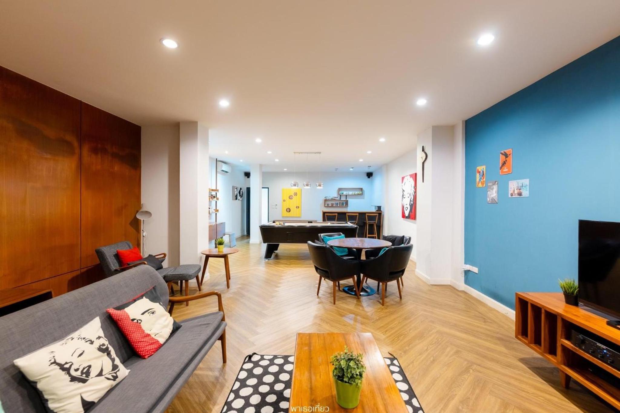 lounge