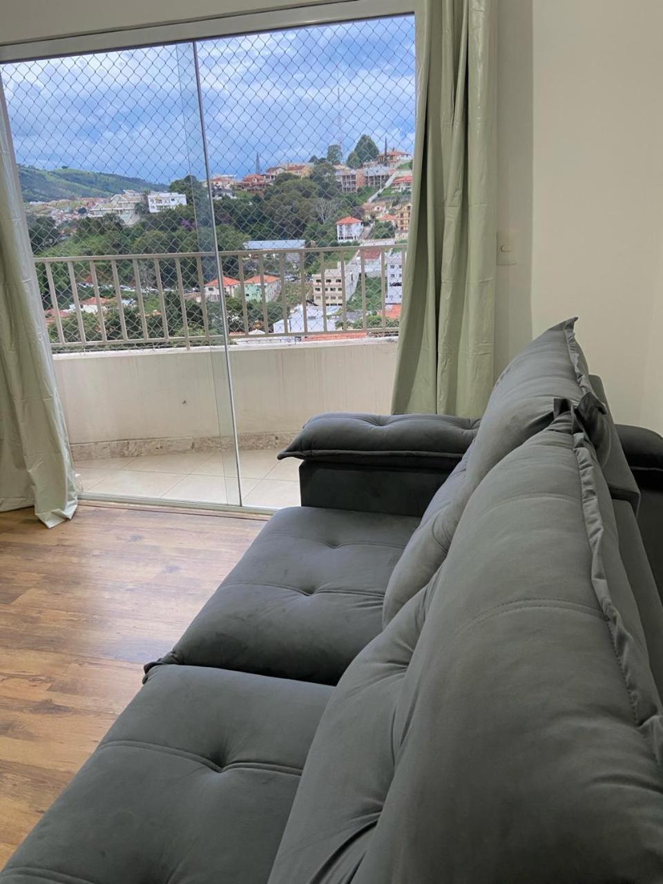 APARTAMENTO FAMILIAR COMPLETO
