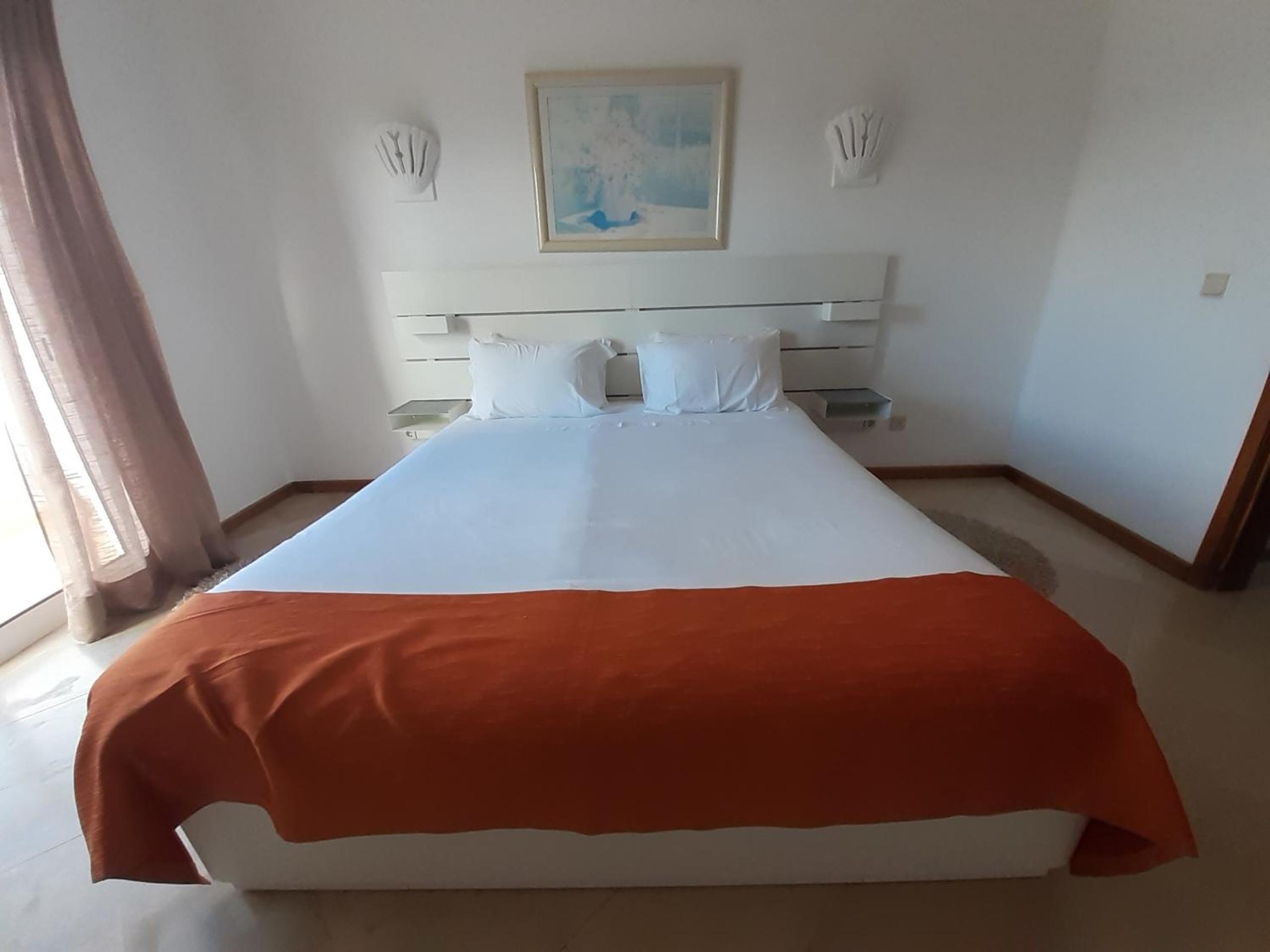 8B Villa Gaivota Ferragudo Terrace view 5