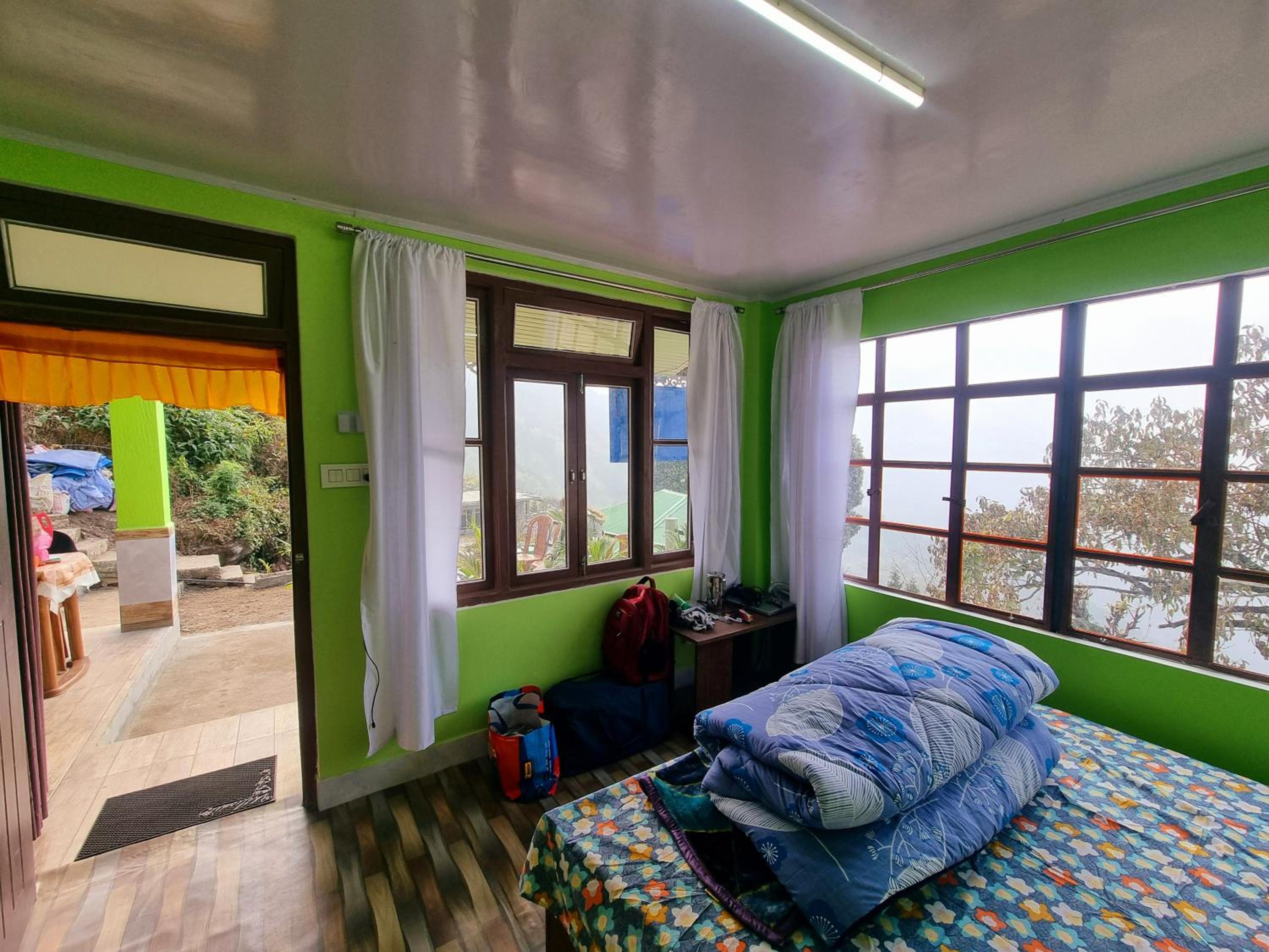 Photo 18