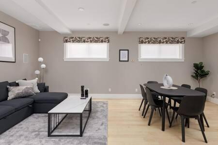 Stunning 3 bedroom Secondary Suite N Van