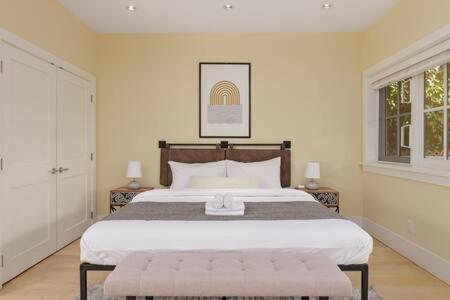 Stunning 3 bedroom Secondary Suite N Van