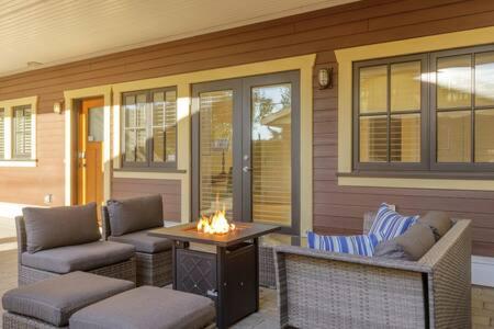 Stunning 3 bedroom Secondary Suite N Van