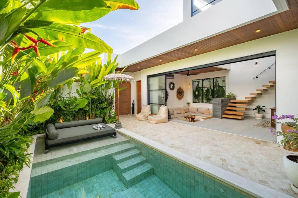 Villa Anita Umalas by Santi Management